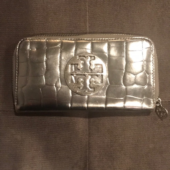 Tory Burch Handbags - Authentic Tory Burch Silver wallet